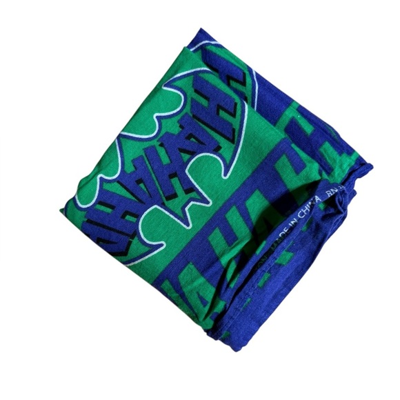 Batman Blue and Green Joker Scarf - Picture 10 of 10